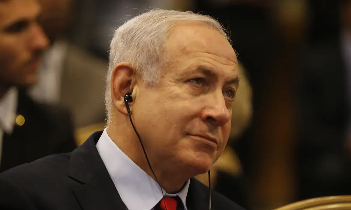 Imagem de Netanyahu realizou viagem secreta aos Emirados Árabes durante ofensiva contra o Irã