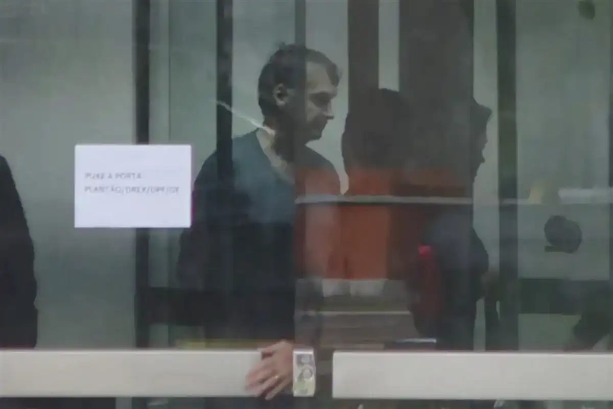 Imagem de Jair Bolsonaro passa por ultrassom e médicos recomendam cirurgia para hérnias inguinais, diz advogado