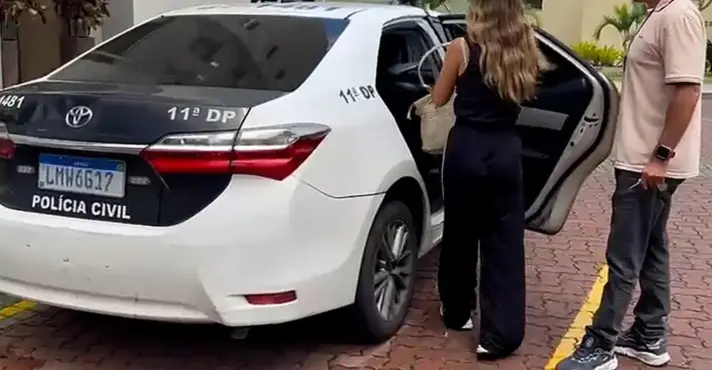 Imagem de Argentina acusada de injúria racial no Rio deixa o Brasil após decisão judicial