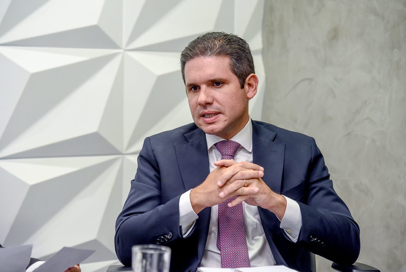 Imagem de Deputados que ocuparam Mesa da Câmara podem ser punidos, diz presidente Hugo Motta