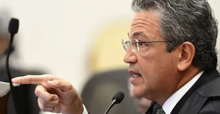 Imagem de CNJ suspende processo de falência do Banco Santos e substitui administrador judicial