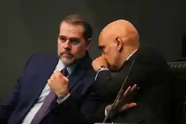 Imagem de Planalto articula ofensiva para blindar Moraes e Toffoli na CPI do Crime Organizado