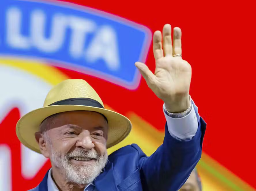 Imagem de Atlas/Bloomberg: Lula lidera eventual segundo turno contra Flávio Bolsonaro