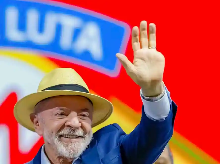 Imagem de Atlas/Bloomberg: Lula lidera eventual segundo turno contra Flávio Bolsonaro