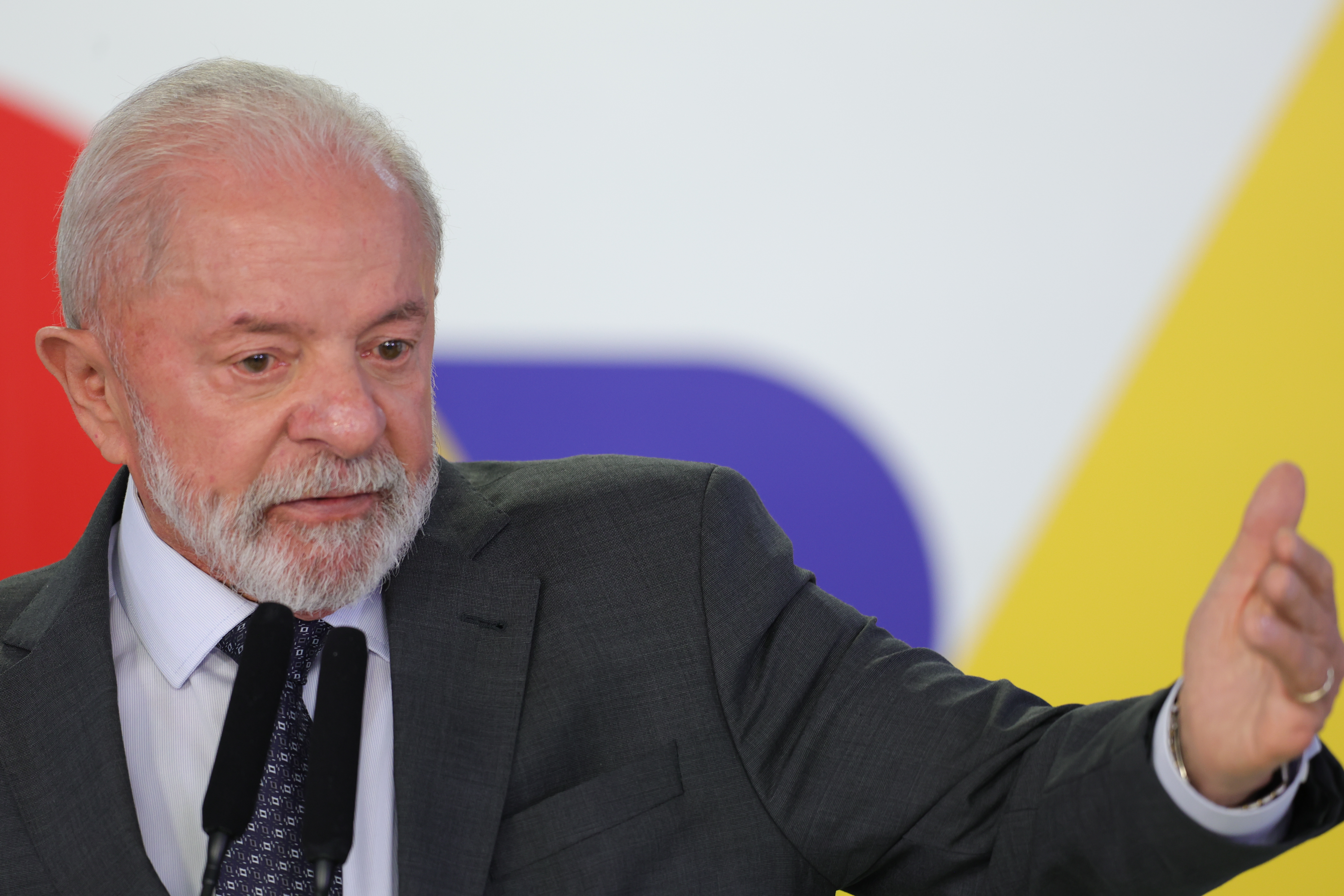 Imagem de ONG acusa Lula de minimizar escândalo do Banco Master e cobra investigação rigorosa