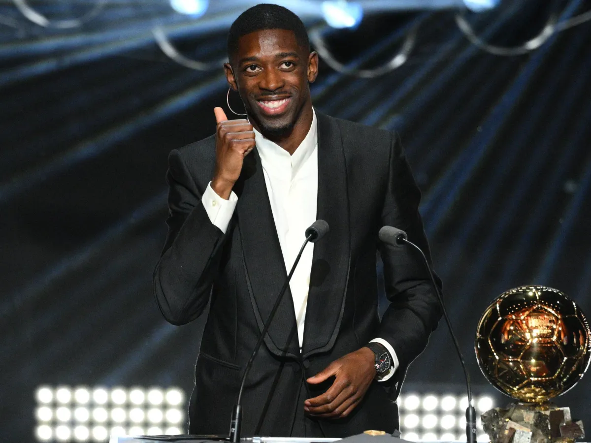 Imagem de Dembélé conquista a Bola de Ouro 2025 e é eleito melhor jogador do mundo