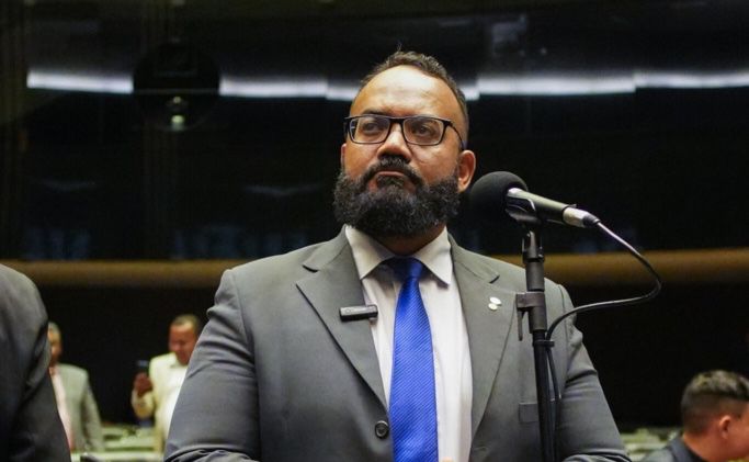 Imagem de Leandro de Jesus comemora prisão de Maduro: "Que chegue nos demais ditadores da América Latina"