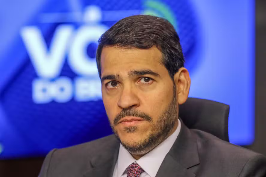 Imagem de Senador relata pressão por voto a favor de Jorge Messias no Senado
