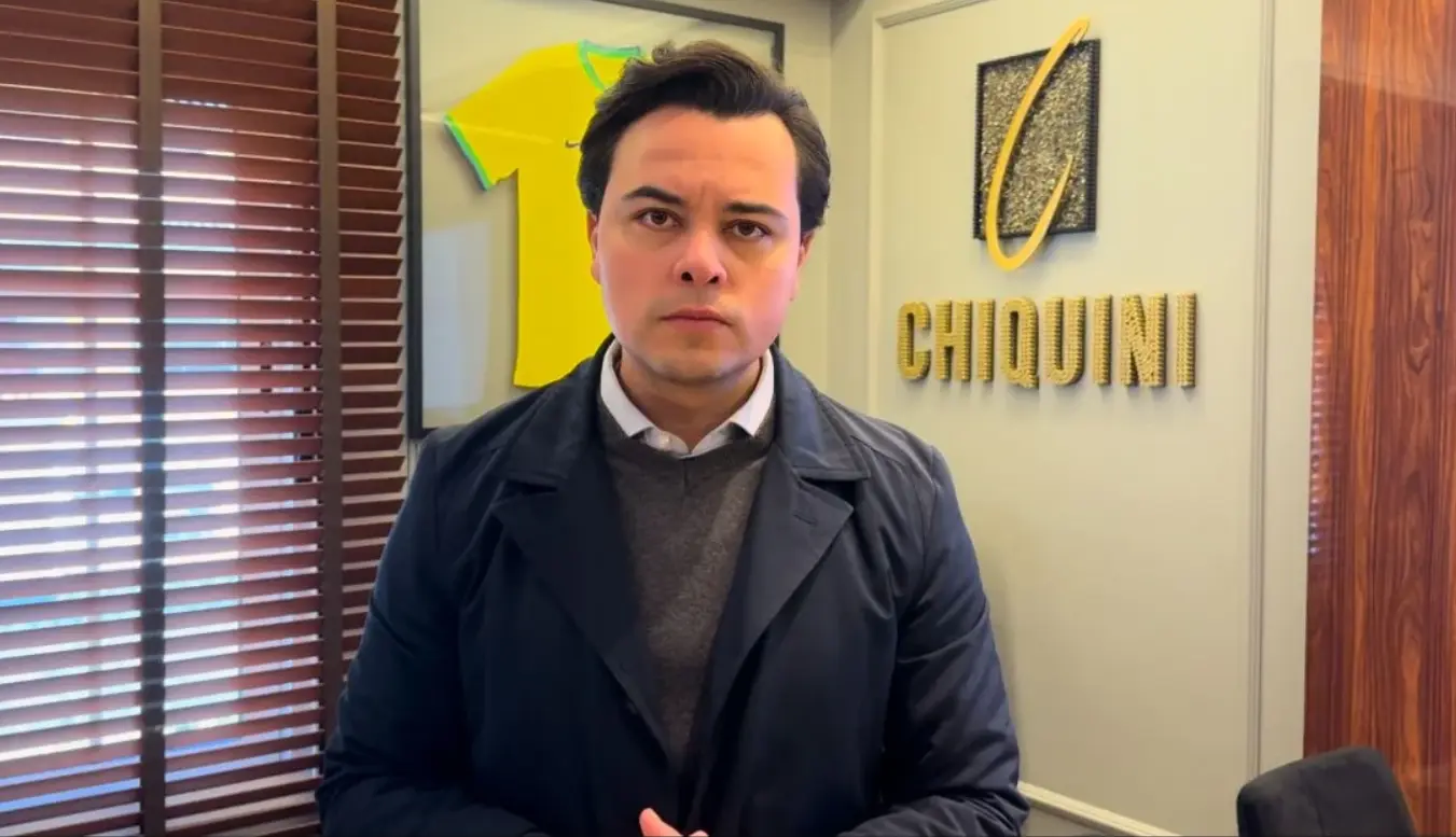 Imagem de Advogado de Filipe Martins rebate Moraes e nega acusação contra Tarcísio