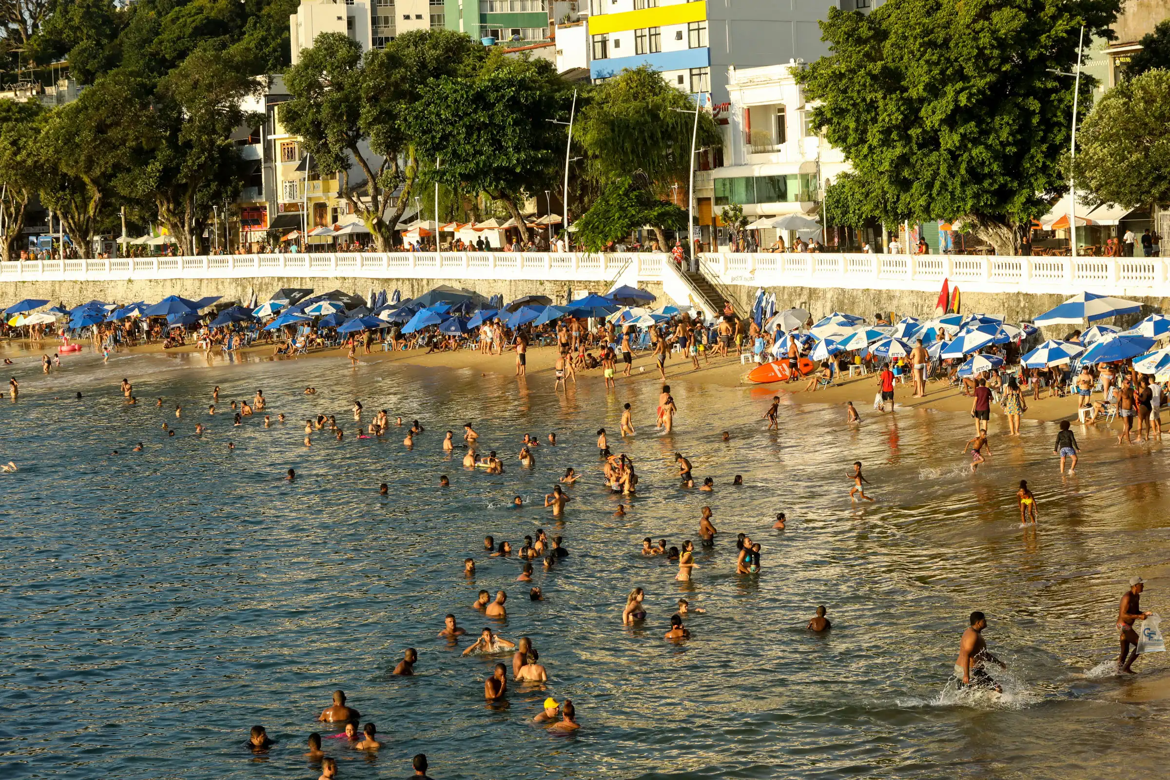 Imagem de Corpo é encontrado na Praia do Porto da Barra, em Salvador