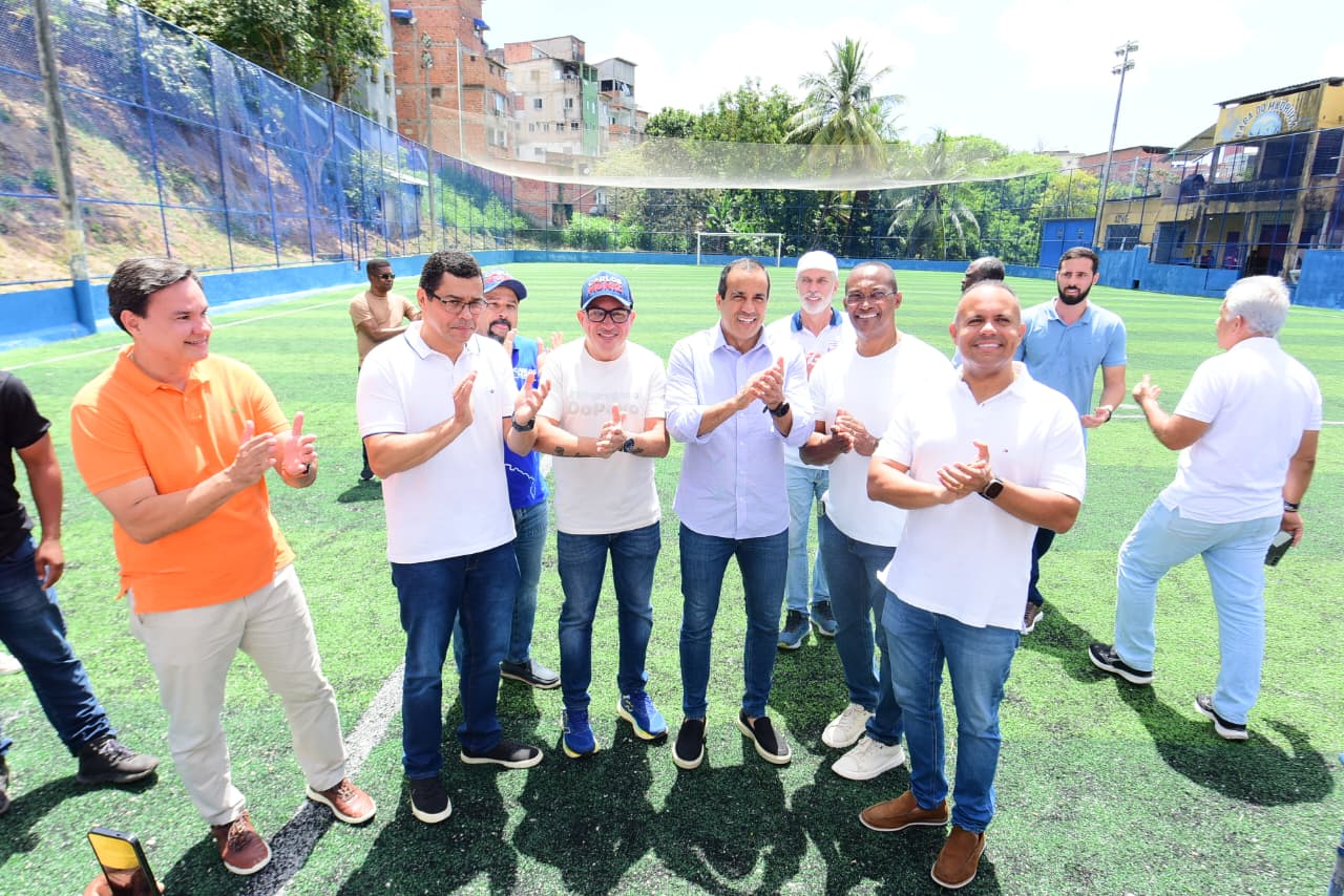 Imagem de Prefeitura amplia acesso à prática esportiva em São Rafael após entrega de nova arena com grama sintética