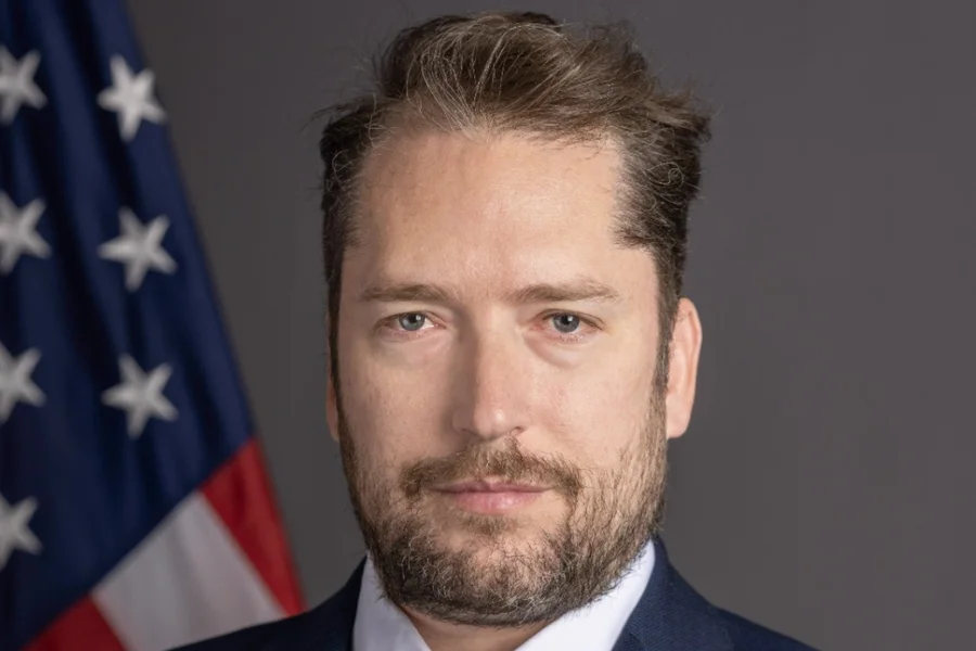 Imagem de Assessor de Trump virá ao Brasil para defender agenda “América Primeiro” e pode se reunir com Bolsonaro