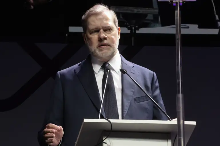 Imagem de Toffoli cita apoio de ministros do STF ao se declarar suspeito no caso Banco Master