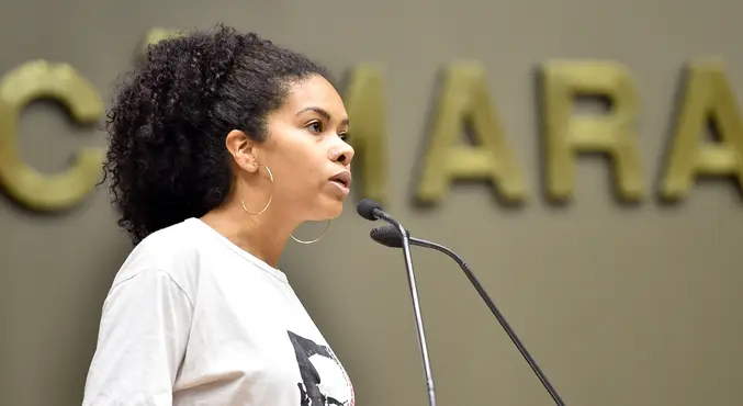 Imagem de Vereadora do PSOL provoca polêmica ao classificar traficantes como “trabalhadores megaexplorados”