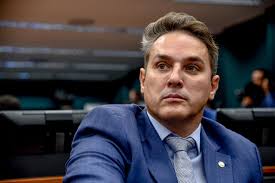 Imagem de Zucco desabafa após sessão no STF e critica condenação de Bolsonaro