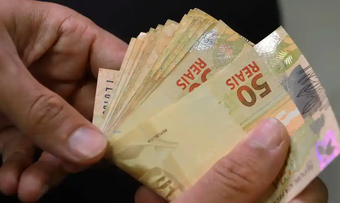 Valor representa o segundo pior resultado da série histórica para o mês e ficou atrás apenas em 2020, quando atingiu R$ 87,8 bilhões