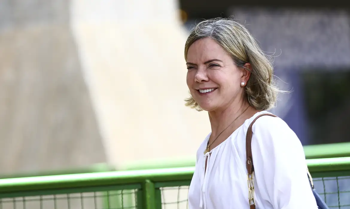 Imagem de Governo é contra PL que equipara facções ao terrorismo, diz Gleisi