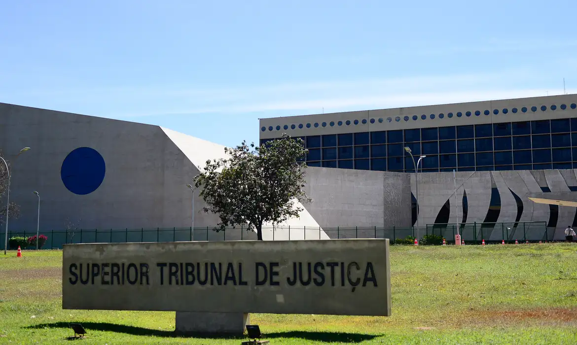 Imagem de PGR denuncia nove pessoas por suposto esquema de venda de sentenças no STJ