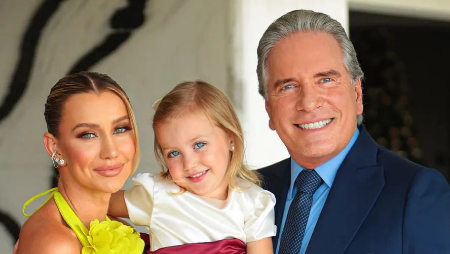 Ana Paula Siebert, Vicky e Roberto Justus