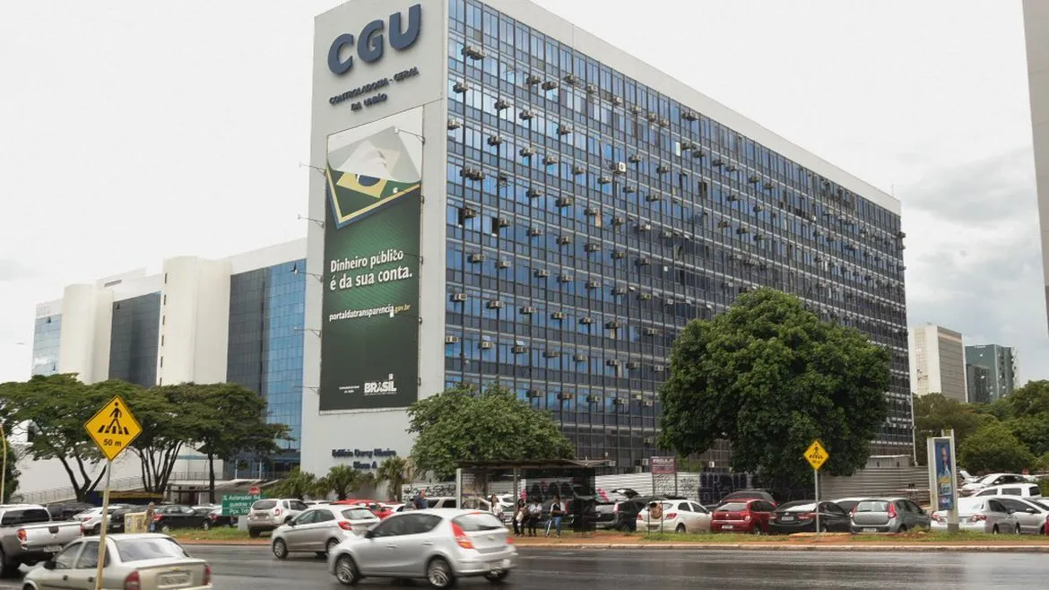 Imagem de CGU investiga ex-gestores do Banco Central por suspeita de ligação com Daniel Vorcaro