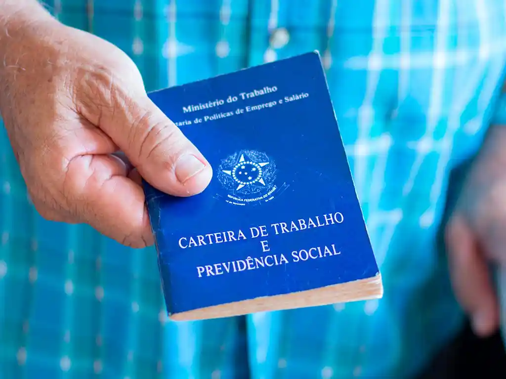 Imagem de Brasil registra pior primeiro semestre para geração de empregos desde 2020