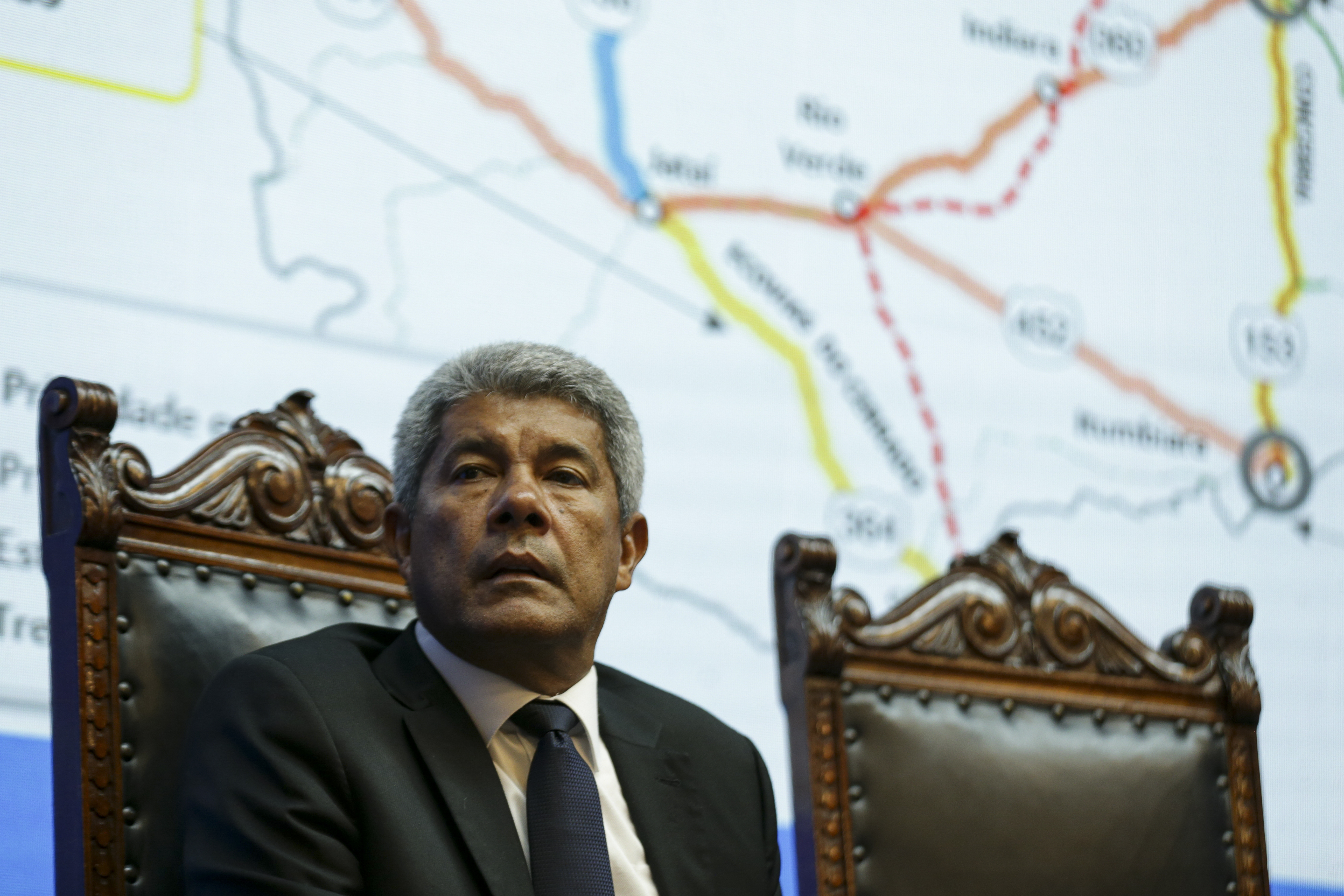 Imagem de Jerônimo Rodrigues pede novo empréstimo de R$ 300 milhões e já soma R$ 25,3 bilhões em endividamento