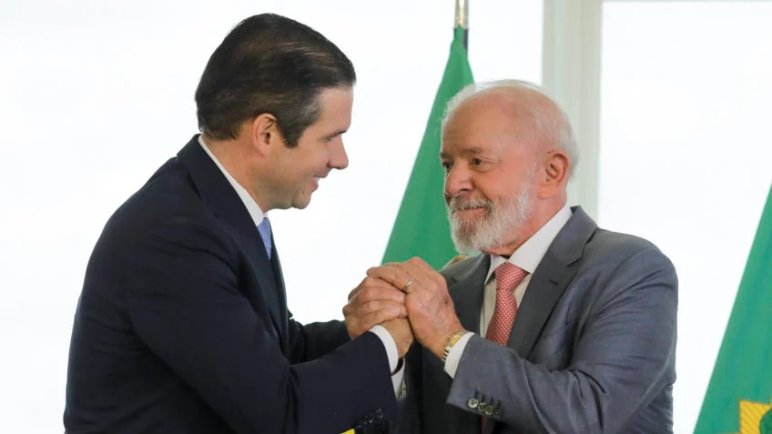 O presidente Luiz Inácio Lula da Silva e o deputado Hugo Motta