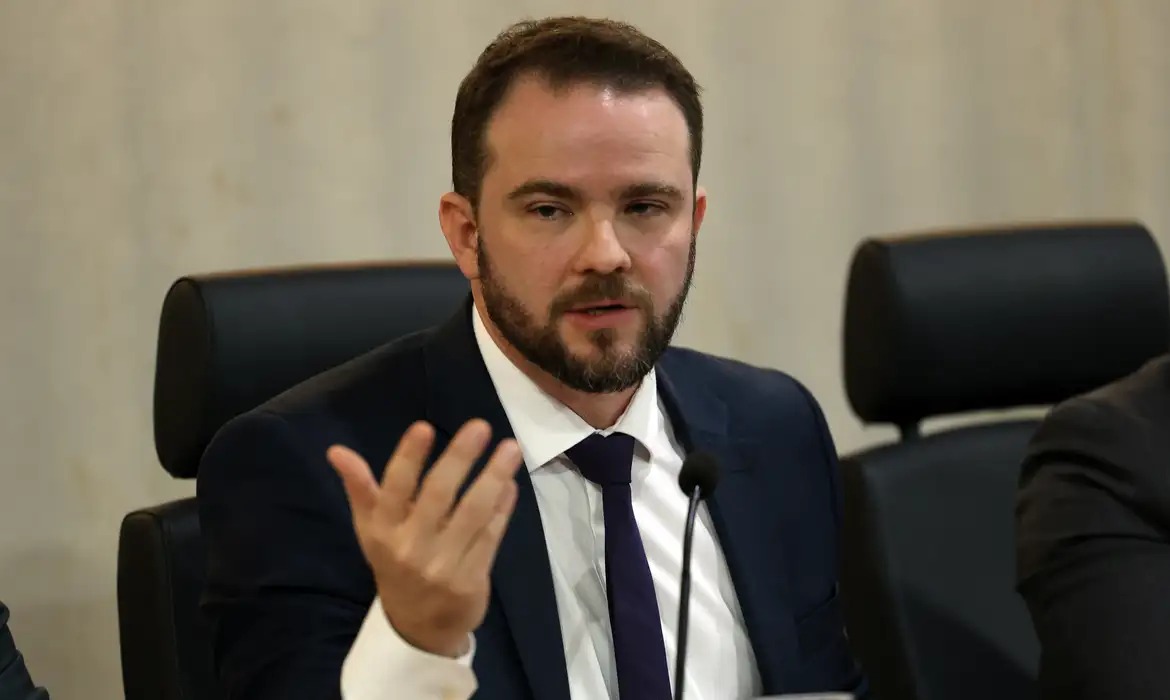 "Acho que nós temos condição de vencer esse ônus argumentativo”, diz Dario Durigan