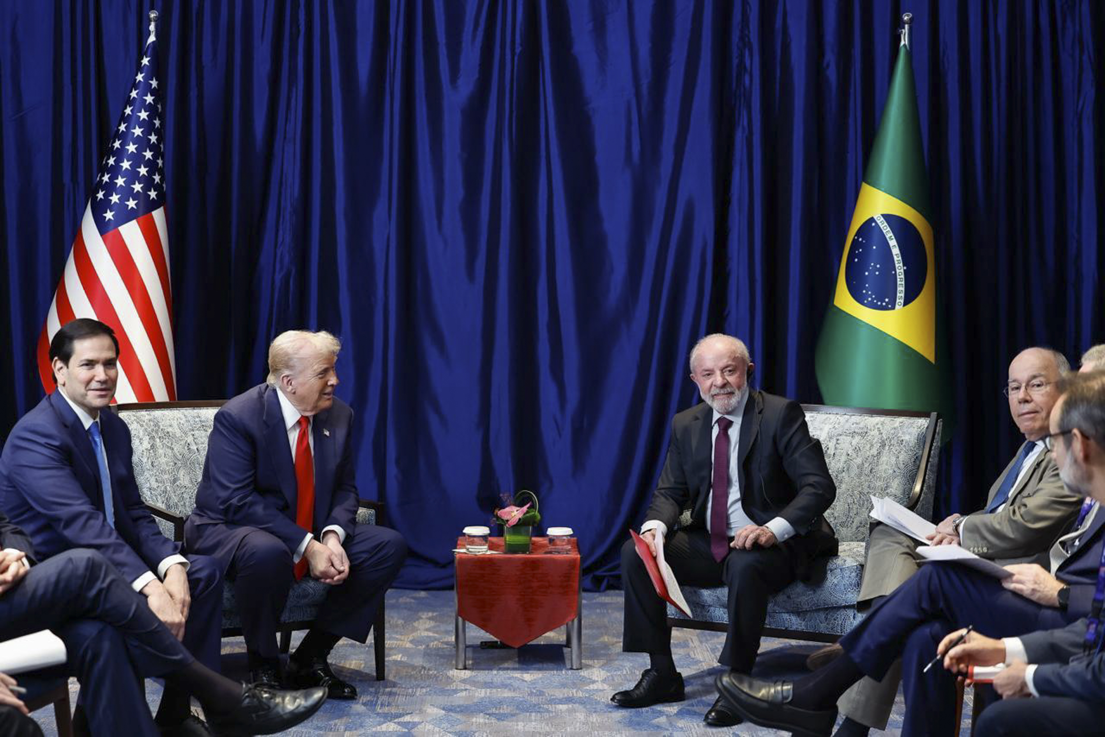 Imagem de Governo aposta em negociações para evitar novas tarifas dos EUA
