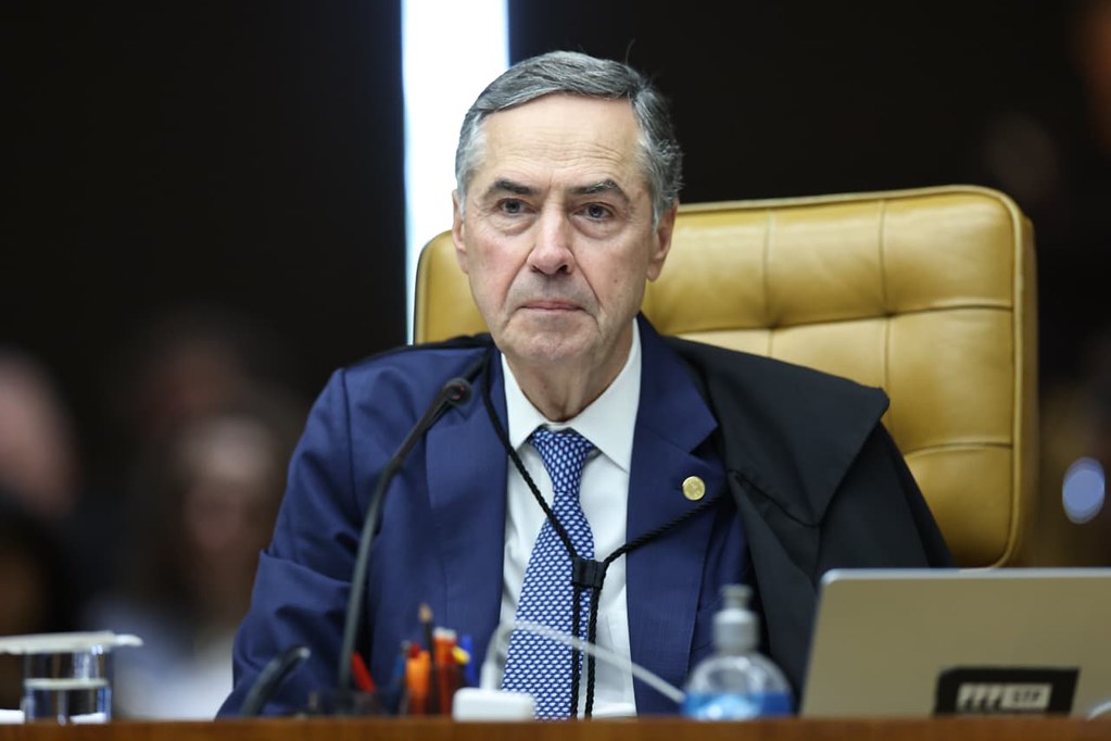 Imagem de Barroso é internado em São Paulo após intoxicação alimentar contraída em viagem à França