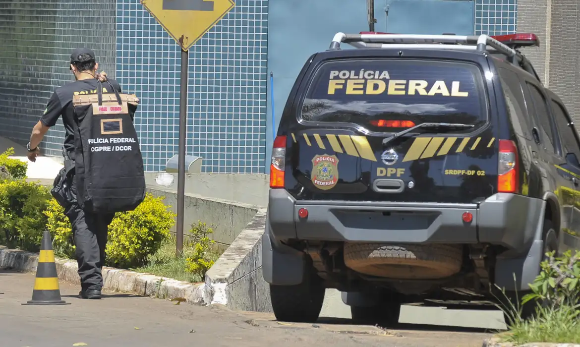 Imagem de PF diz que PCC e Comando Vermelho não se enquadram como organizações terroristas no Brasil