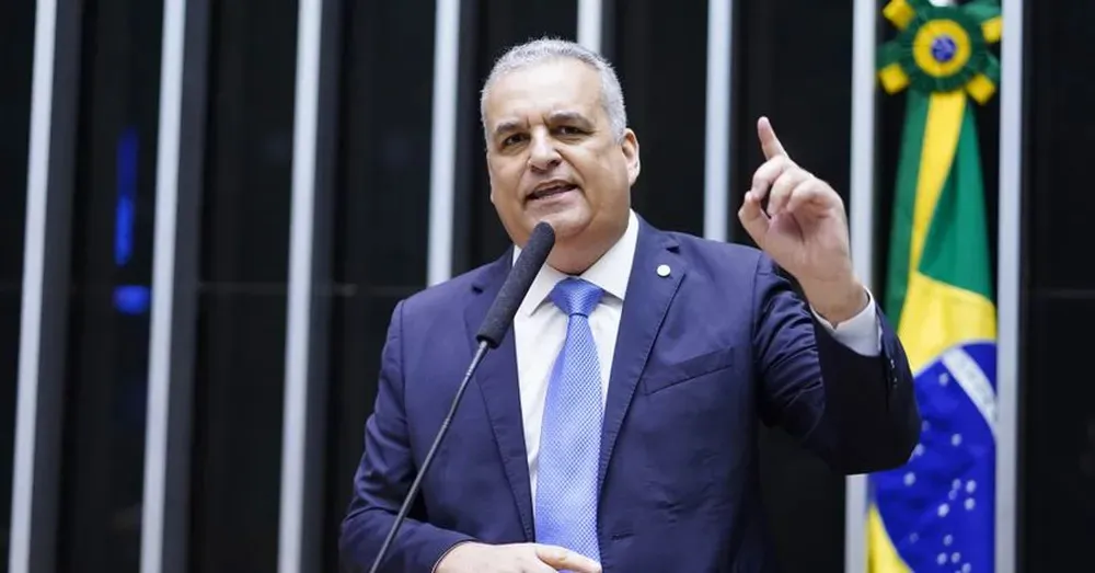 Imagem de Quem é Alfredo Gaspar, escolhido como vice na chapa de Flávio Bolsonaro