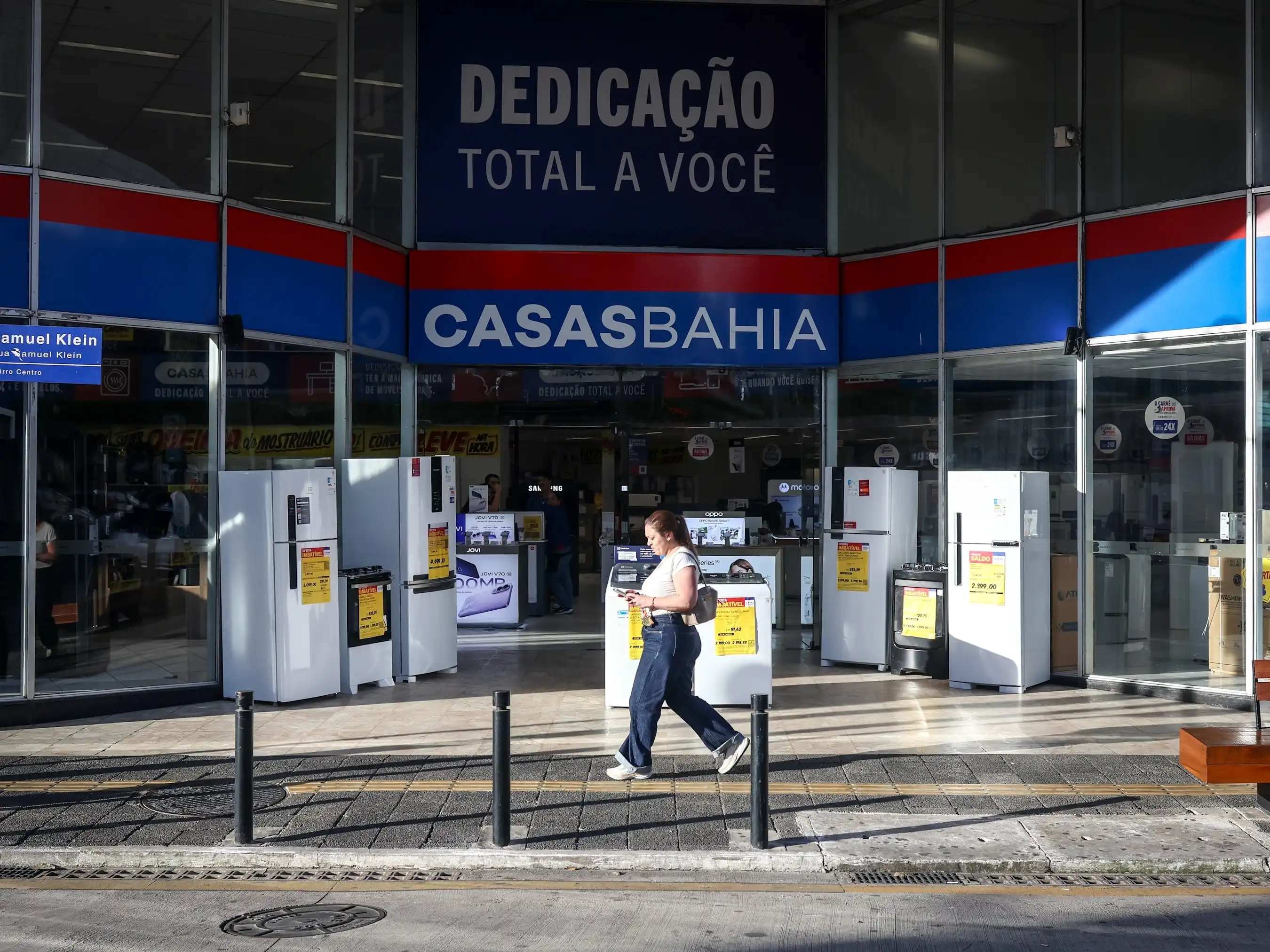 Imagem de PF investiga possível manipulação de metas e bônus na Casas Bahia