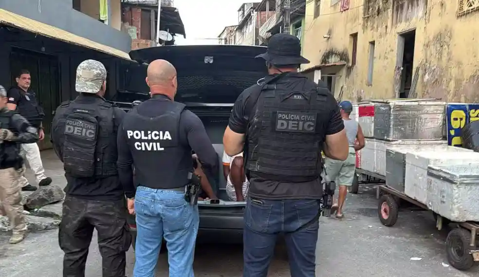 Imagem de Irmãos são presos em Salvador por sequestro, tráfico e receptação de veículos