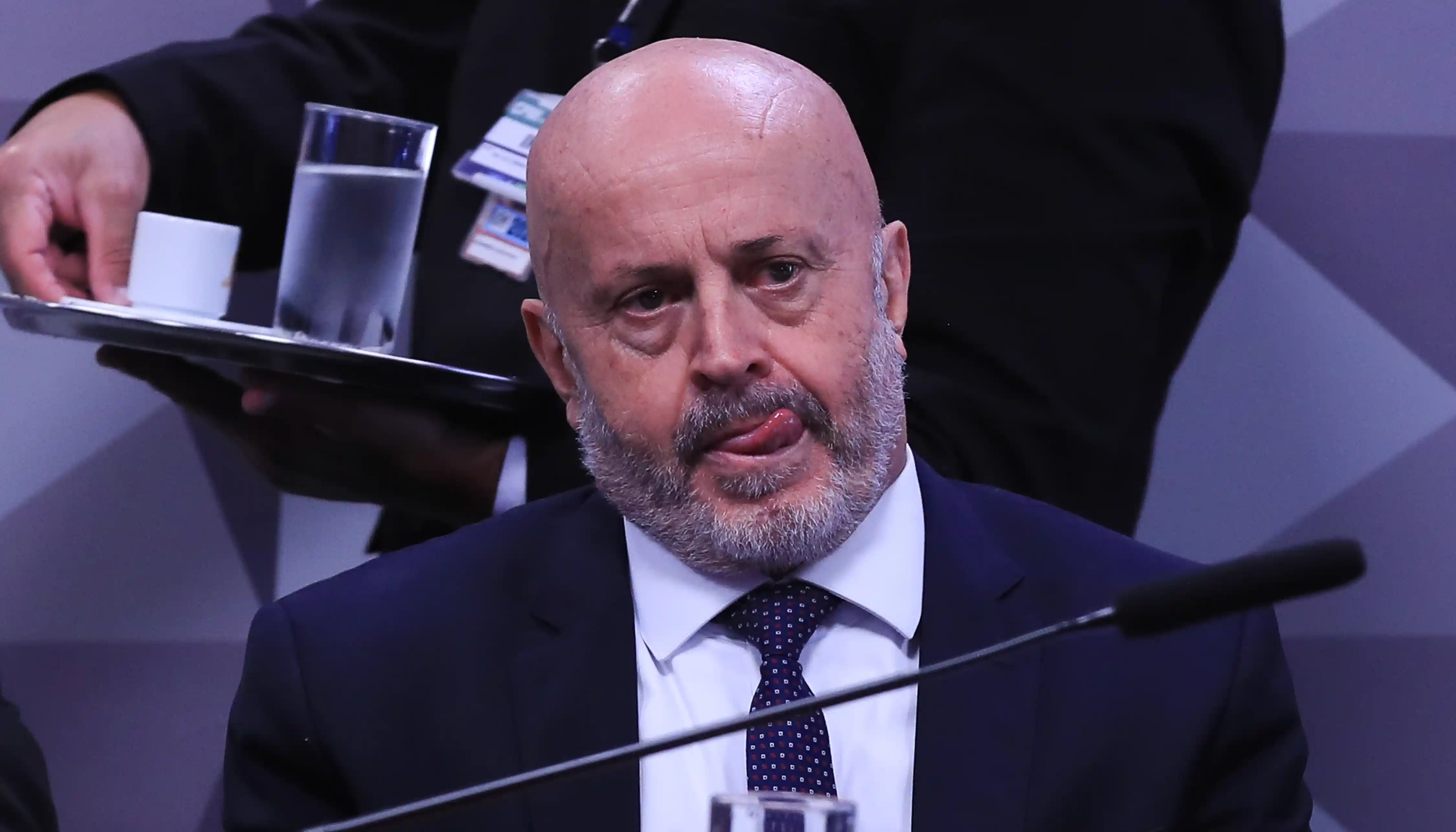 Imagem de Careca do INSS usou sobrinha em manobra por carro de luxo, aponta PF