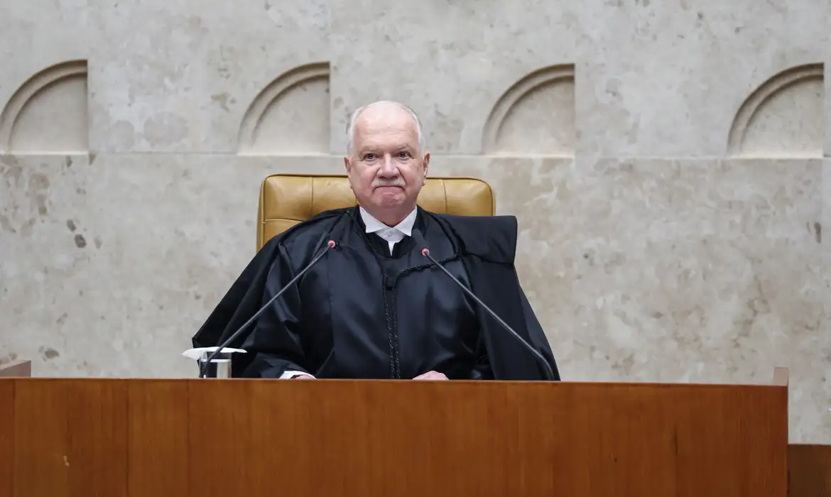 Imagem de Fachin diz que decisão buscou evitar “danos irreversíveis” ao BRB