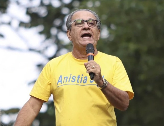 Imagem de Pastores reagem à inclusão de Malafaia em inquérito do STF