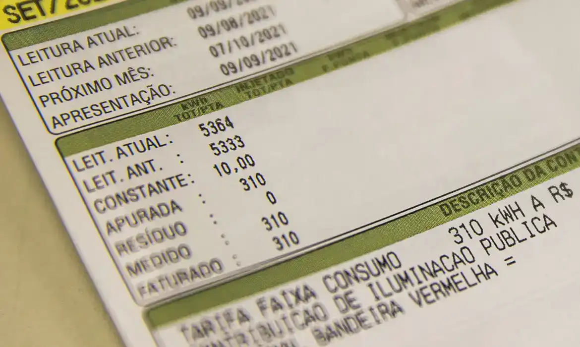 Imagem de Conta de luz dispara acima da inflação e amplia pressão sobre o custo de vida no Brasil