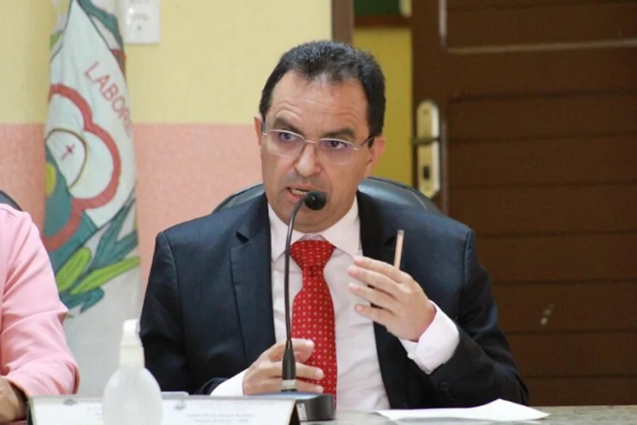 Imagem de Suplente de deputado do PT é detido após denúncia de importunação sexual em aeroporto