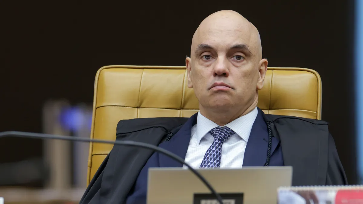 Imagem de Moraes editou contrato de R$ 131 milhões ligado à sua mulher e ao Banco Master