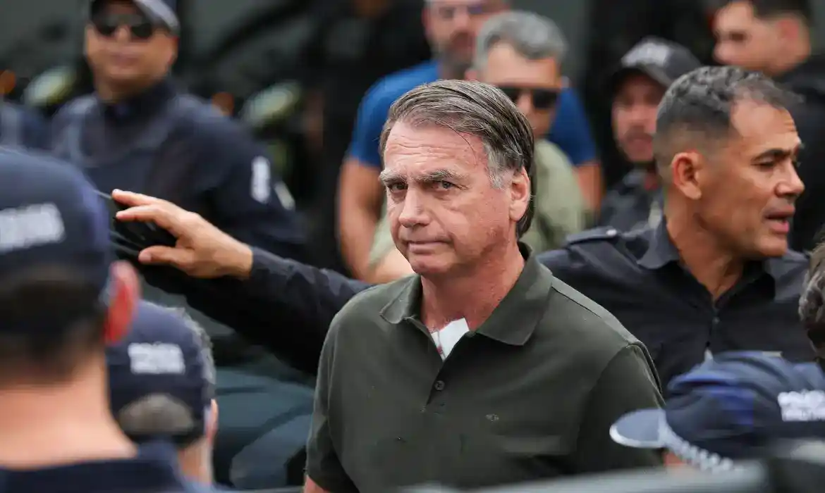 Imagem de Defesa afirma ao STF que Bolsonaro não autorizou vídeo com inteligência artificial