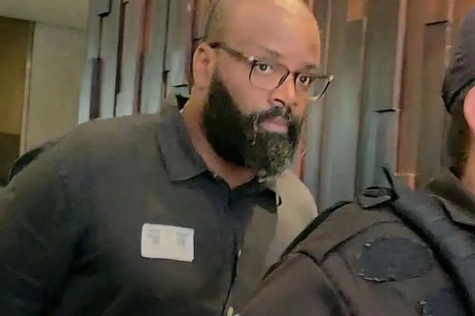 Homem teria tentado extorquir deputado