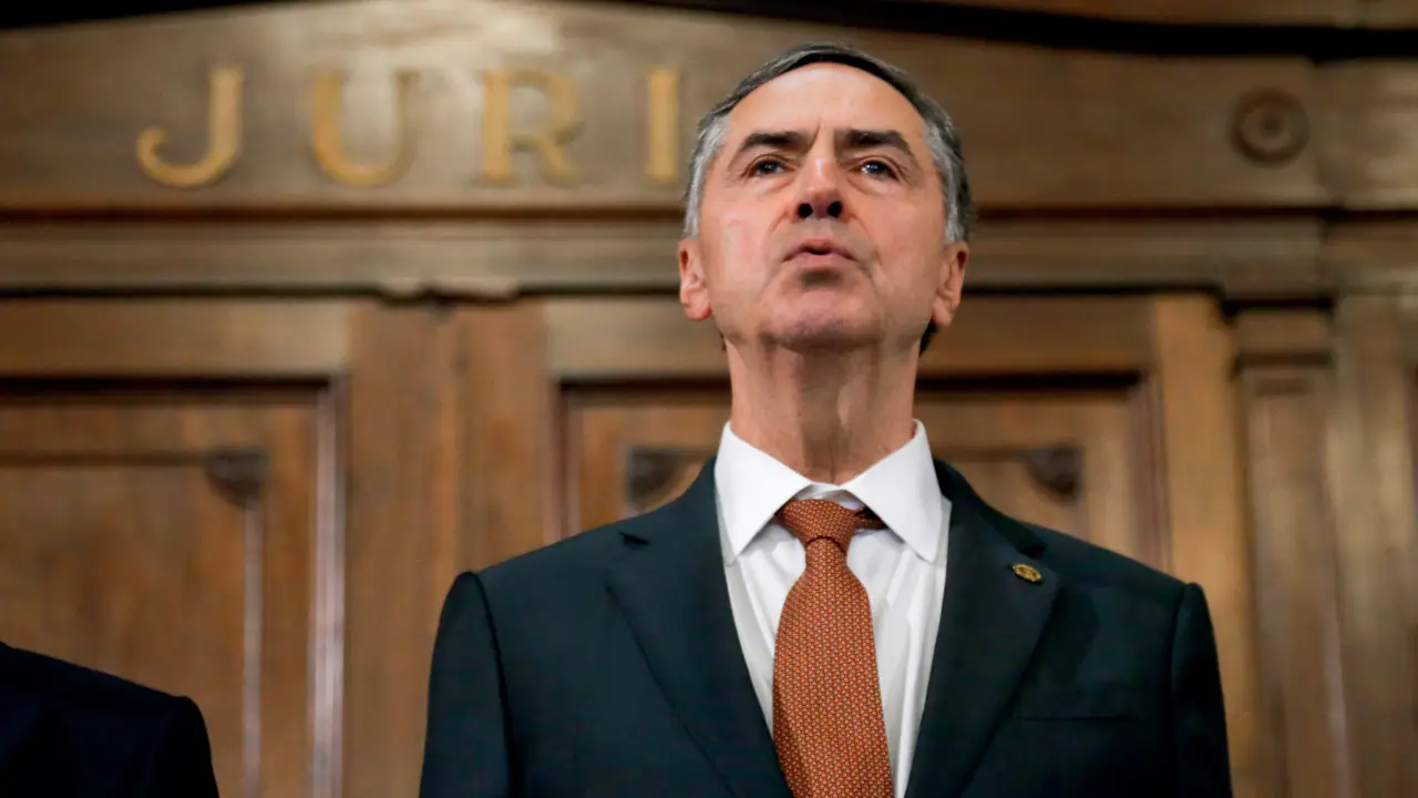 Barroso ironiza slogan de Trump “Make America great again” para defender regulação das redes sociais feita pelo STF