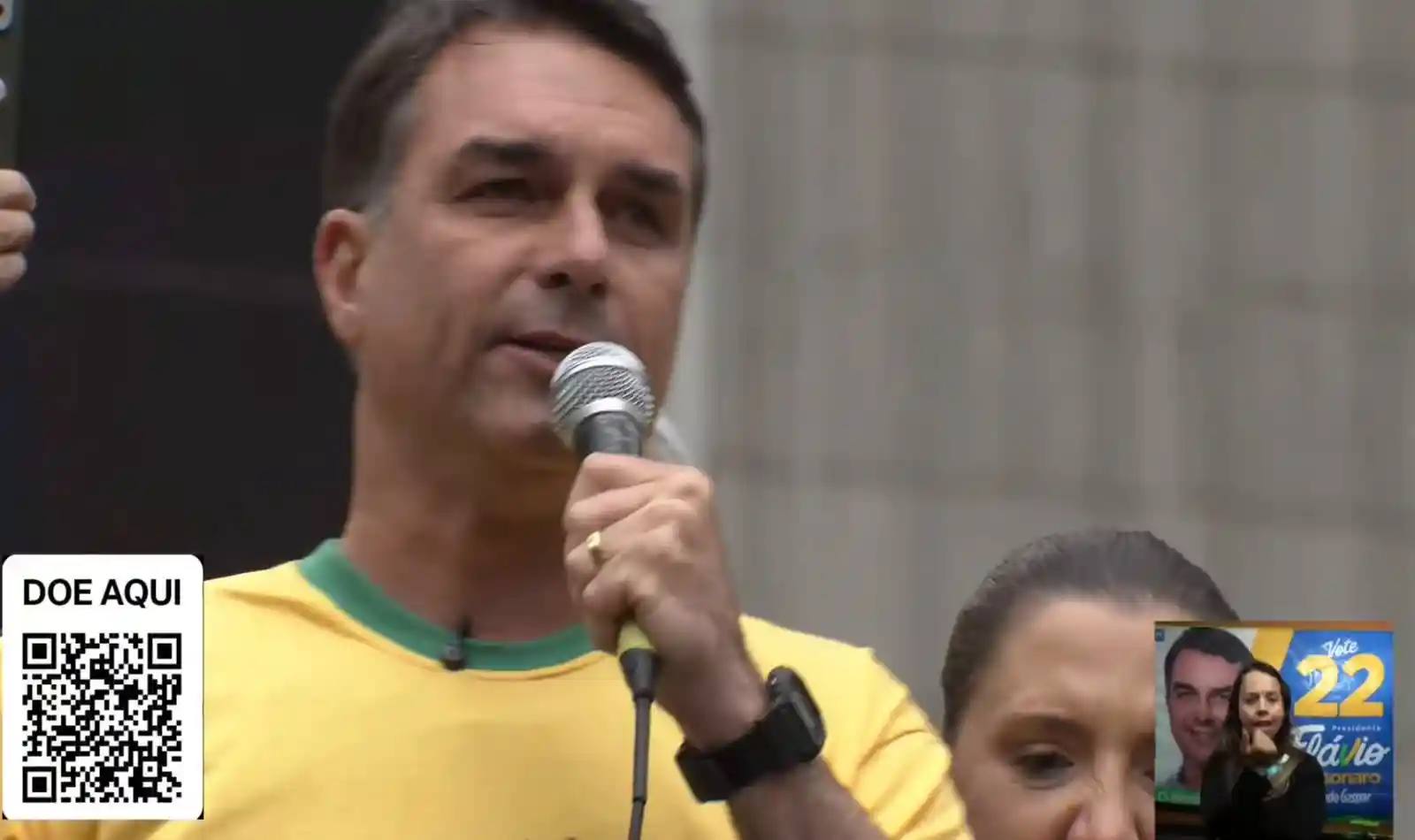 Imagem de Flávio Bolsonaro assume protagonismo em ato na Paulista e reforça força política para 2026