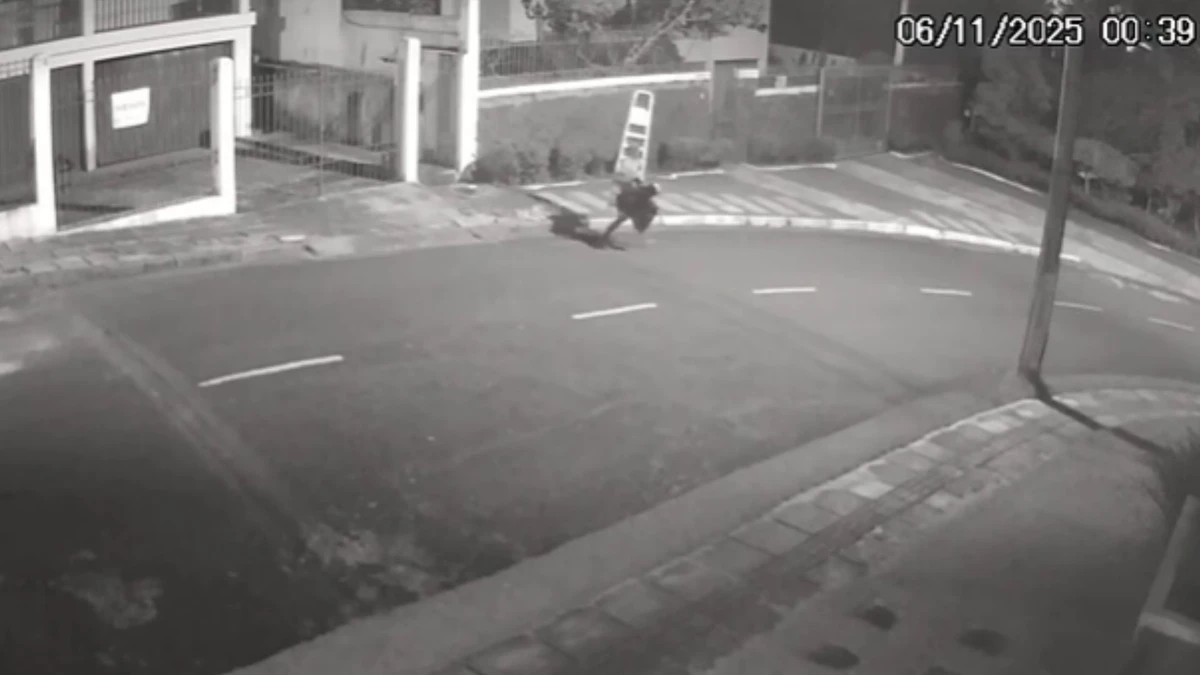 Imagem de Músico tem casa invadida e guitarra de R$ 13 mil roubada em Salvador