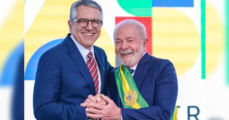 Imagem de EUA cancelam visto da mulher e da filha do ministro da Saúde, Alexandre Padilha