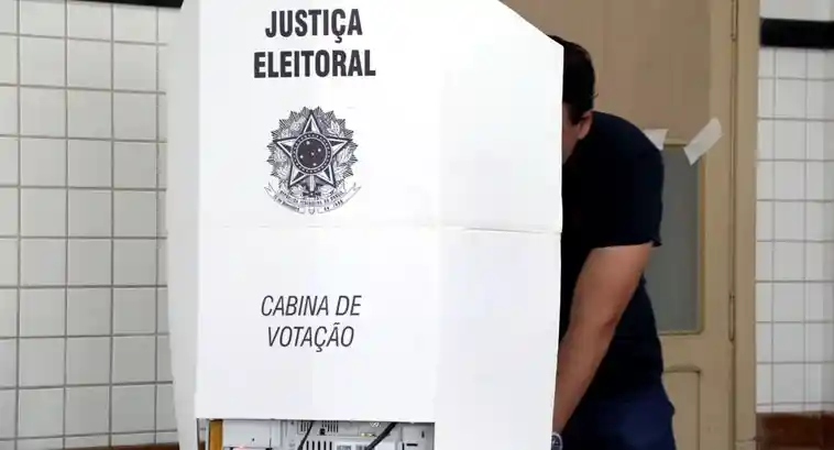 Imagem de Eleições 2026: saiba o que faz um fiscal de urna
