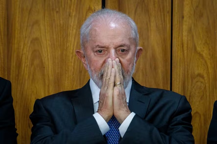 Imagem de Lula insiste em negociar tarifas de Trump e evita retaliação imediata