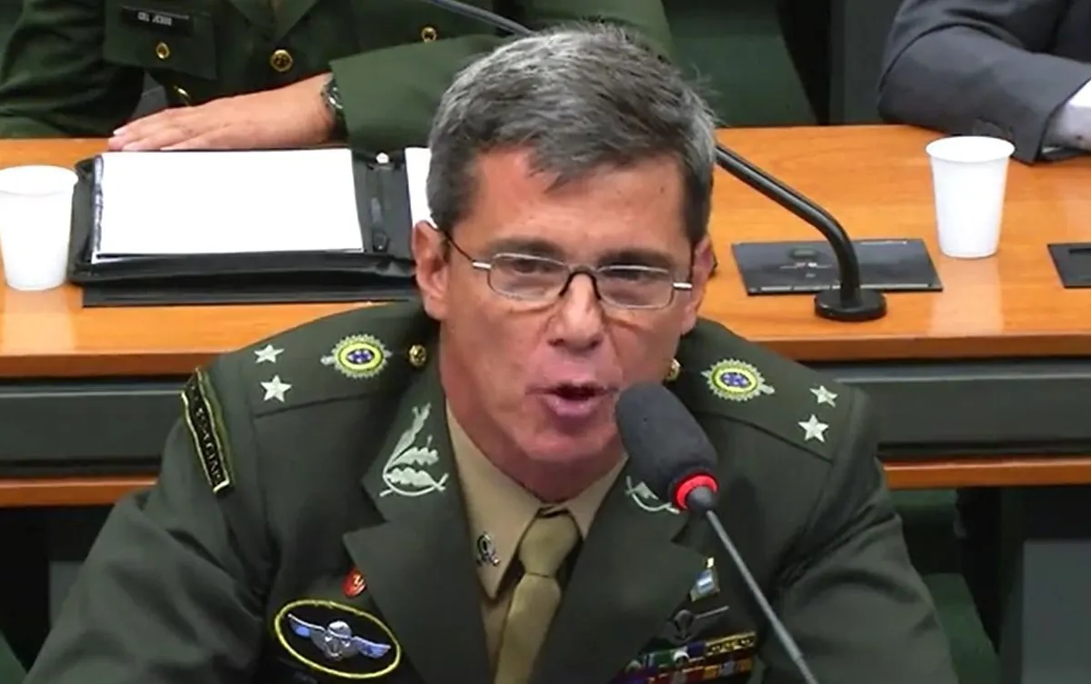 Imagem de Defesa de Mário Fernandes pede prisão domiciliar e alega que a situação é semelhante à de Bolsonaro