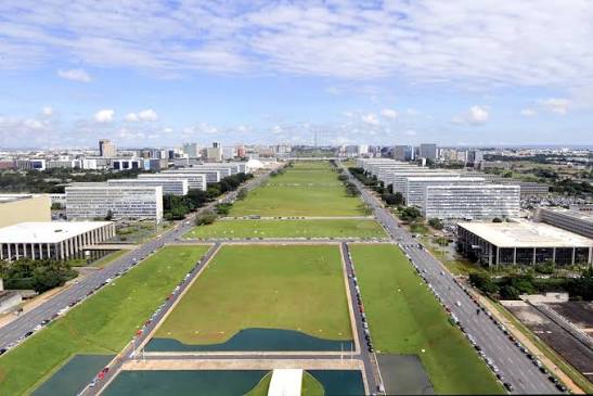 Imagem de Ministérios pressionam por R$ 46 bilhões extras no Orçamento de 2027